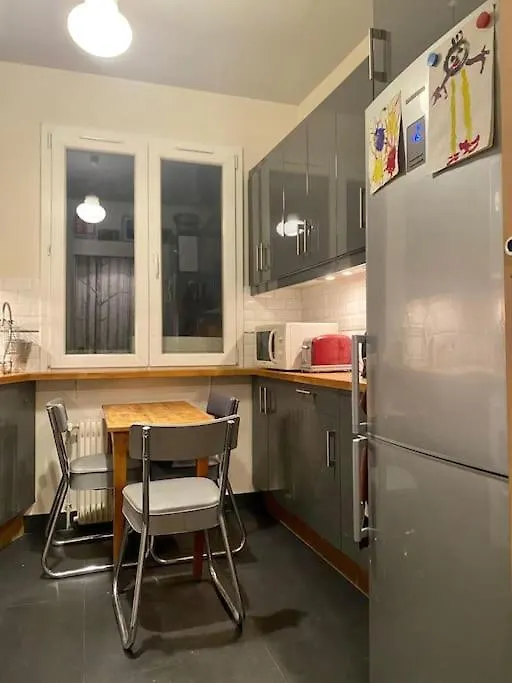 Apartment De Charme Pres Montmartre Paris