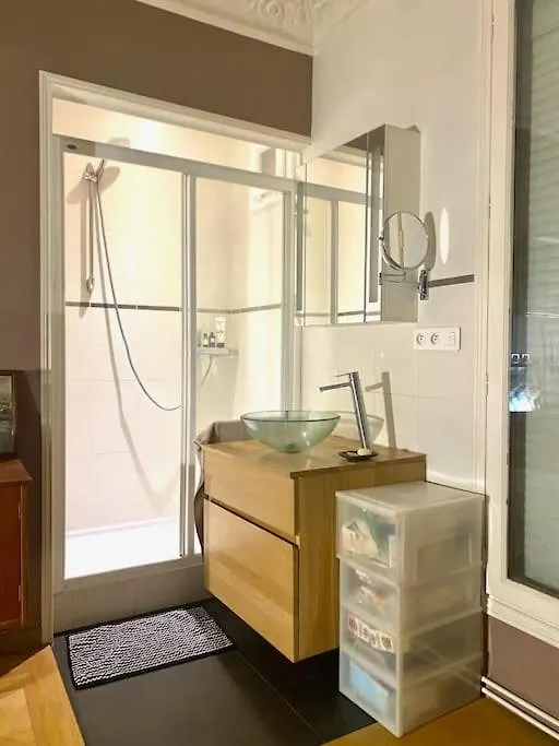 Apartment De Charme Pres Montmartre *